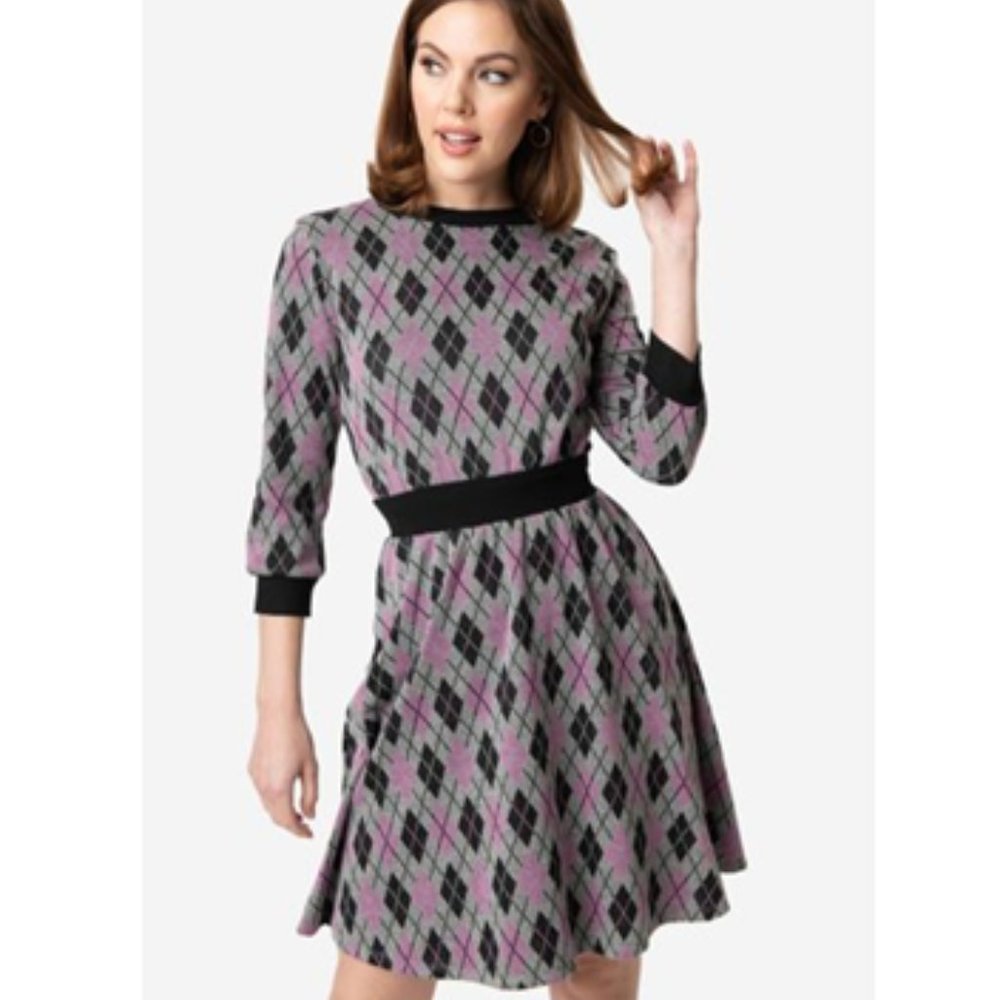 Unique Vintage Adorable Purple & Pink Argyle Sweater Dress M